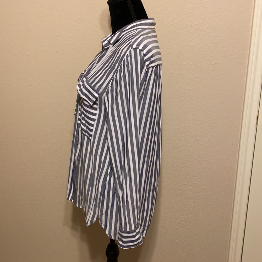 GAP Long Sleeve Striped Button Down Shirt - Picture 2 of 7